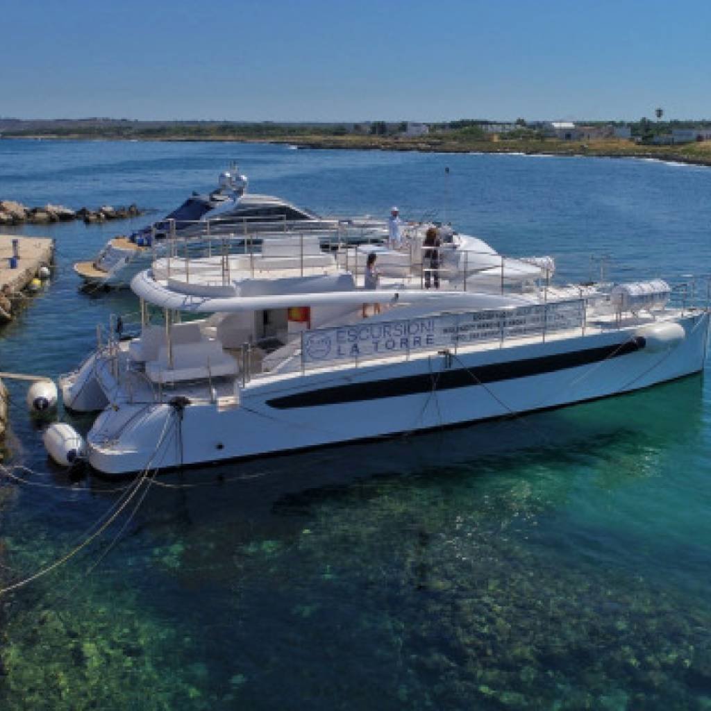 Da Torre Vado_ Escursione in Catamarano al Tacco d'Italia3