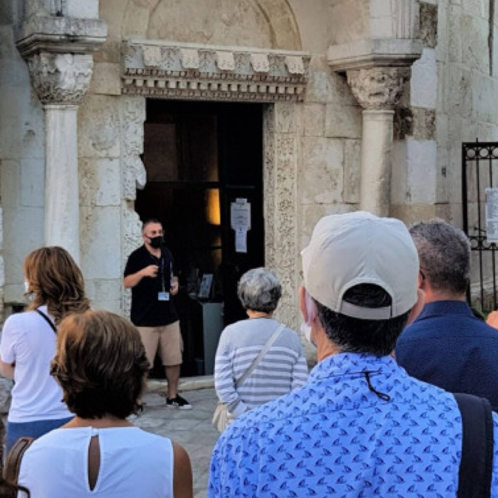 Visita Guidata a piedi del centro storico di Brindisi e della Via Appia3